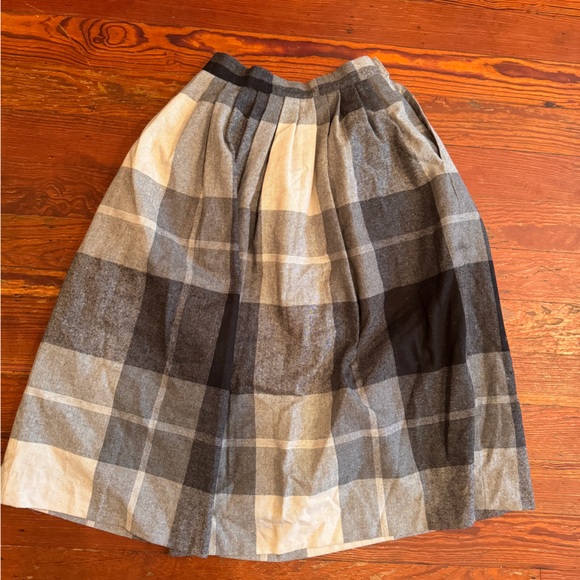 3-tone gray wool lined pleated midi skirt size 4 Boston Traveller brand - Picture 4 of 6